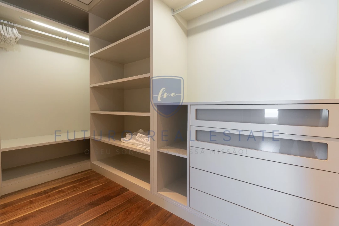 Apartamento T4 para Venda em São Martinho Foto 14