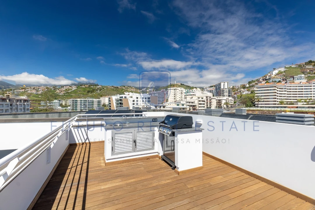 Apartamento T4 para Venda em São Martinho Foto 26