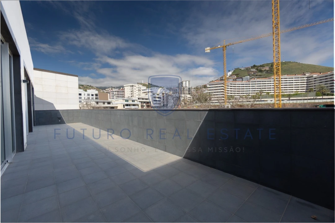 Apartamento T4 para Venda em São Martinho Foto 28