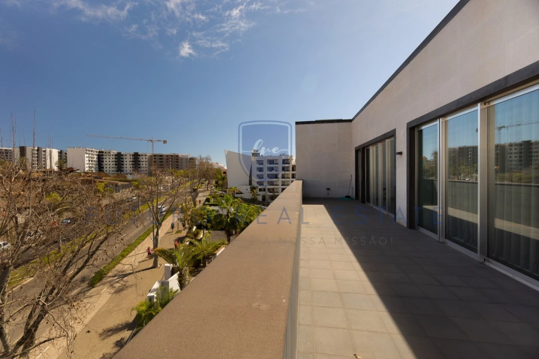 Apartamento T4 para Venda em São Martinho Foto 27