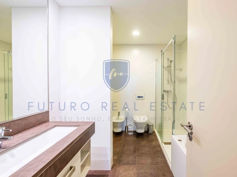 Apartamento T2 para Venda em São Martinho Foto 16