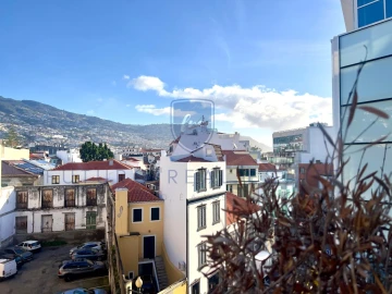 Apartamento T3 para Venda em Funchal (Se)