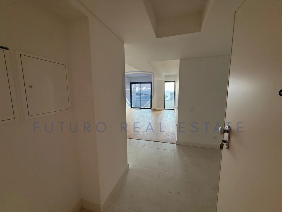Apartamento T3 para Venda em São Martinho Foto 3