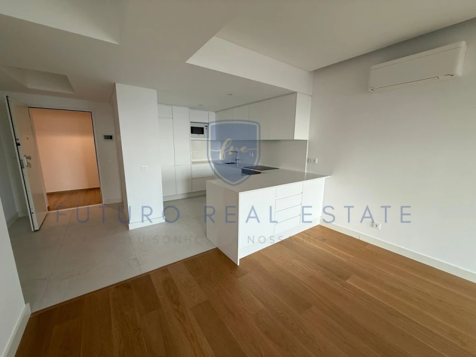Apartamento T3 para Venda em São Martinho Foto 5