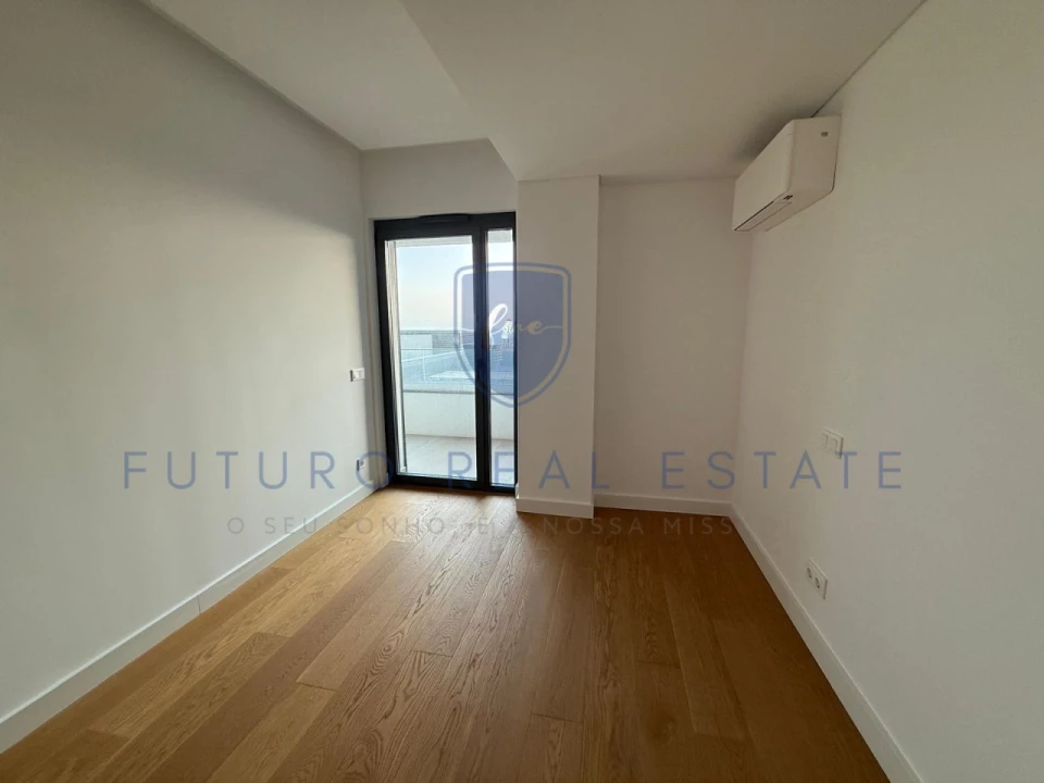 Apartamento T3 para Venda em São Martinho Foto 9