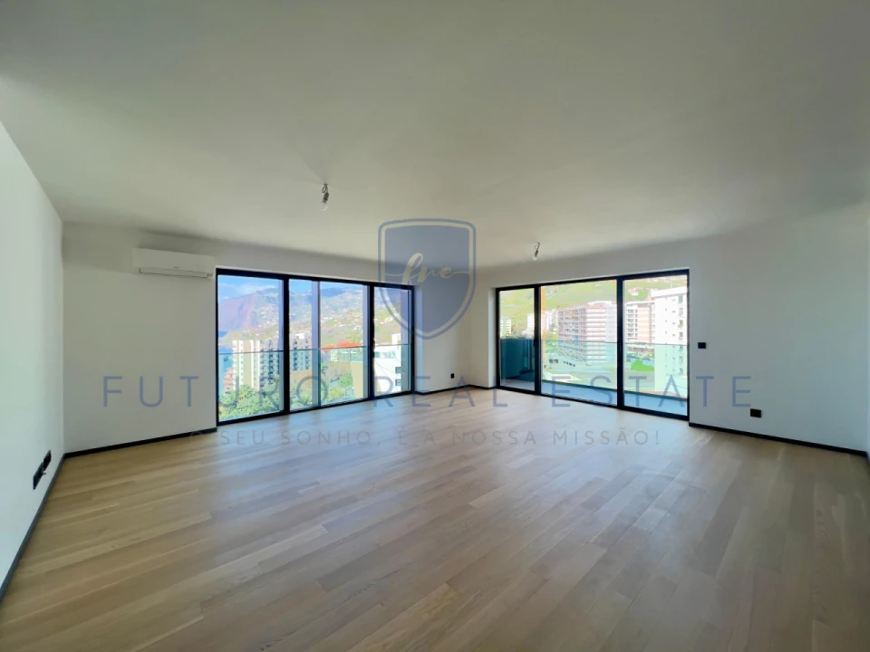 Apartamento T3 para Venda em São Martinho Foto 5