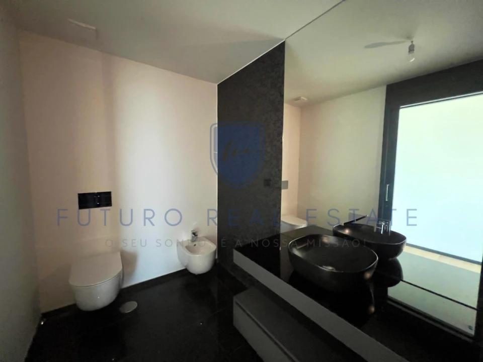 Apartamento T3 para Venda em São Martinho Foto 28