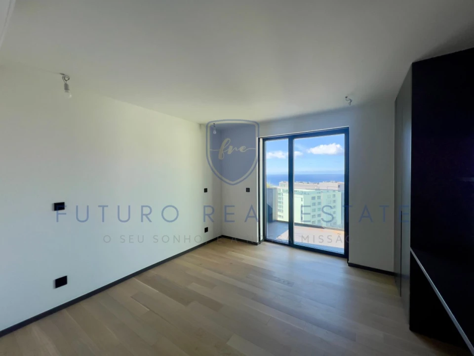 Apartamento T3 para Venda em São Martinho Foto 18