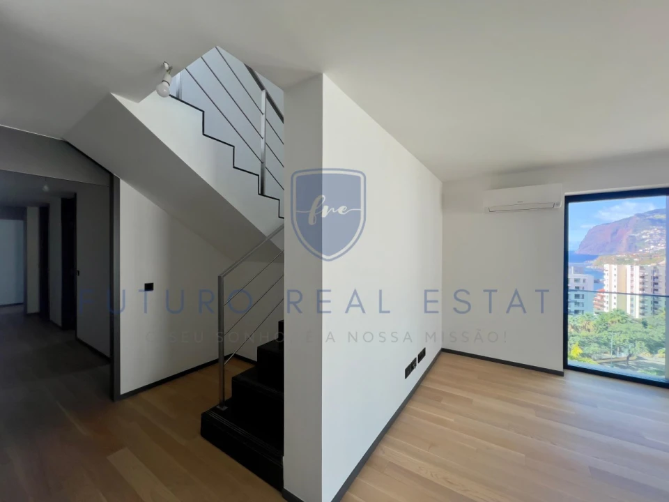 Apartamento T3 para Venda em São Martinho Foto 30
