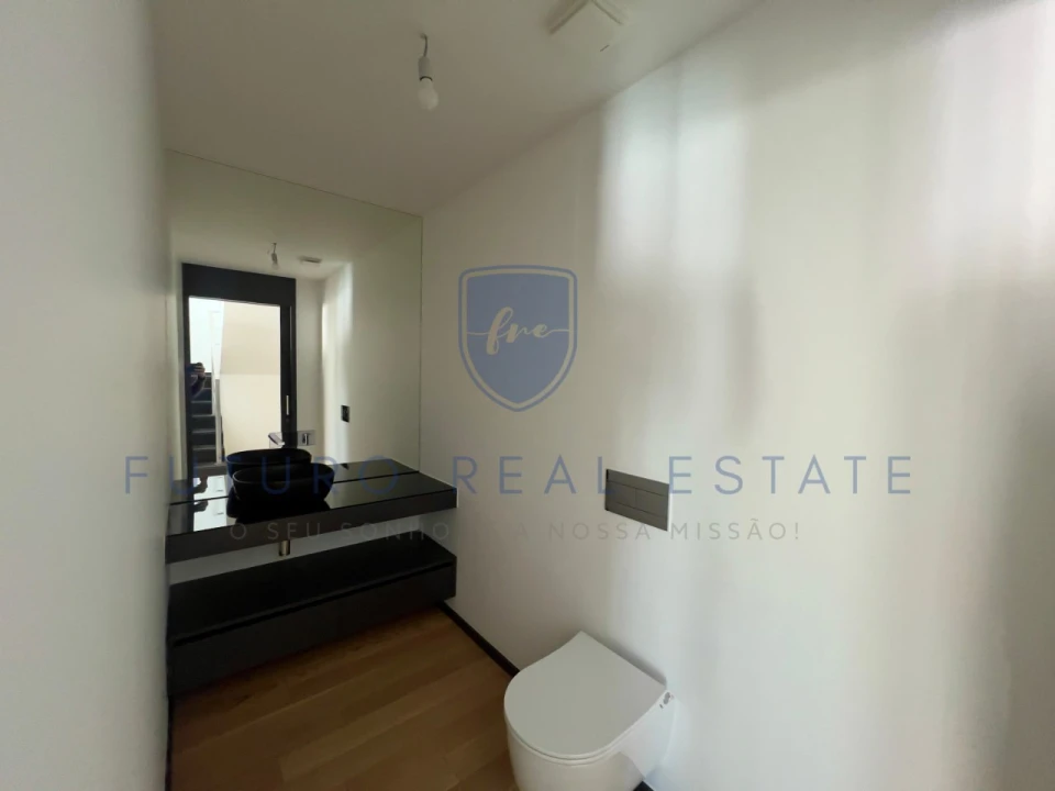 Apartamento T3 para Venda em São Martinho Foto 29