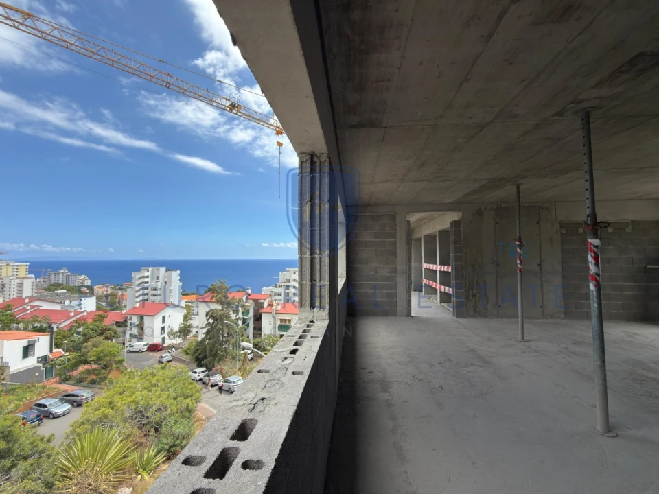 Apartamento T2 para Venda em São Martinho Foto 22