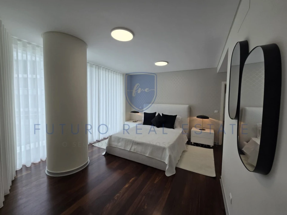 Apartamento T4 para Venda em Funchal (Se) Foto 32