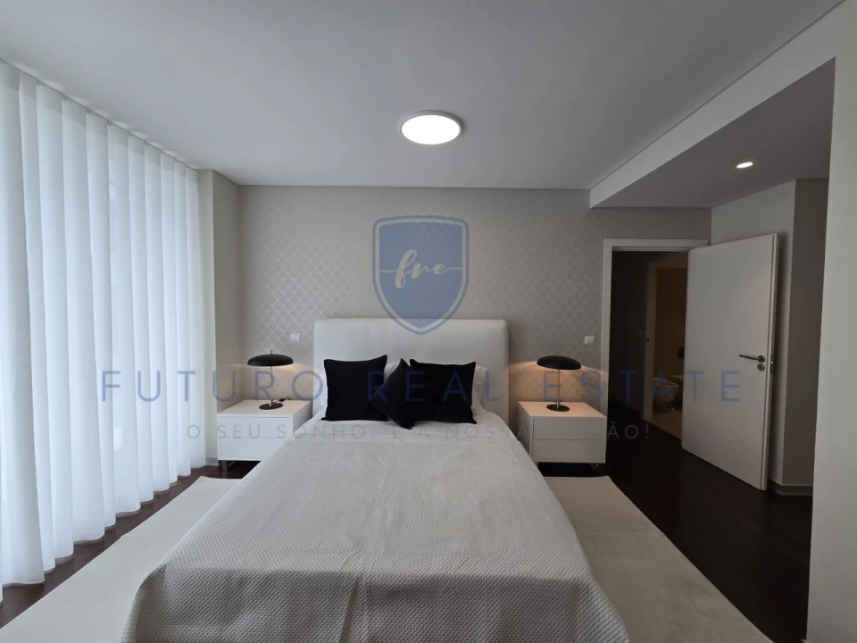 Apartamento T4 para Venda em Funchal (Se) Foto 35
