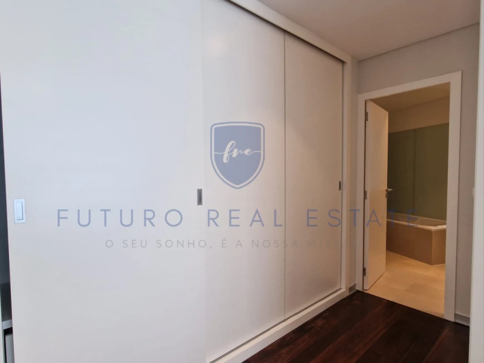 Apartamento T4 para Venda em Funchal (Se) Foto 42