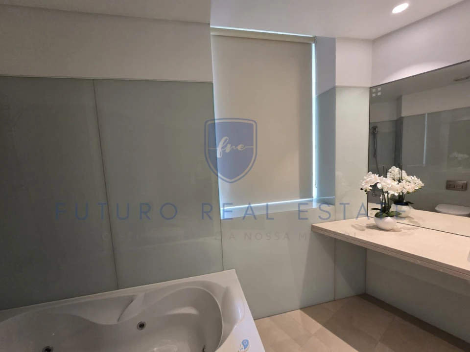 Apartamento T4 para Venda em Funchal (Se) Foto 44