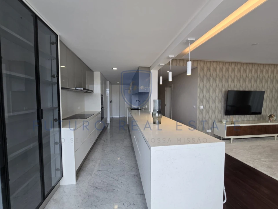 Apartamento T4 para Venda em Funchal (Se) Foto 18