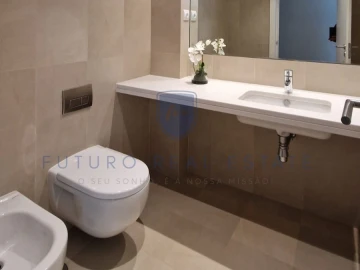 Apartamento T4 para Venda em Funchal (Se)