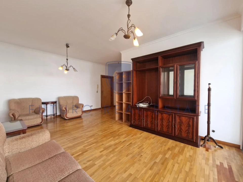 Apartamento T2 para Venda em Funchal (São Pedro) Foto 4