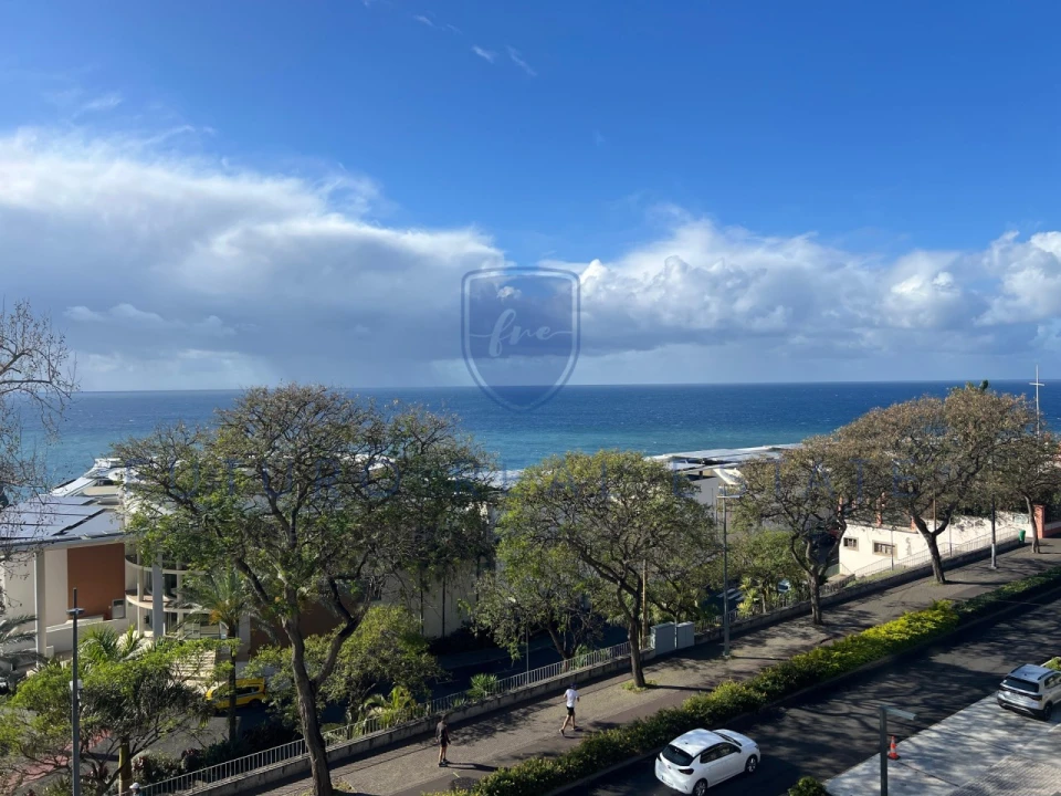 Apartamento T3 para Venda em São Martinho Foto 48