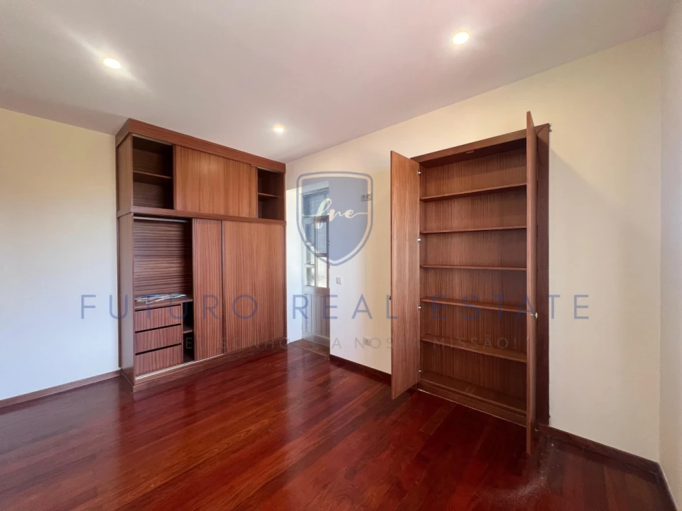 Moradia T3 para Venda em Fajã da Ovelha Foto 19