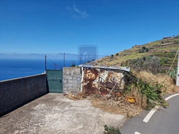Moradia T3 para Venda em Fajã da Ovelha