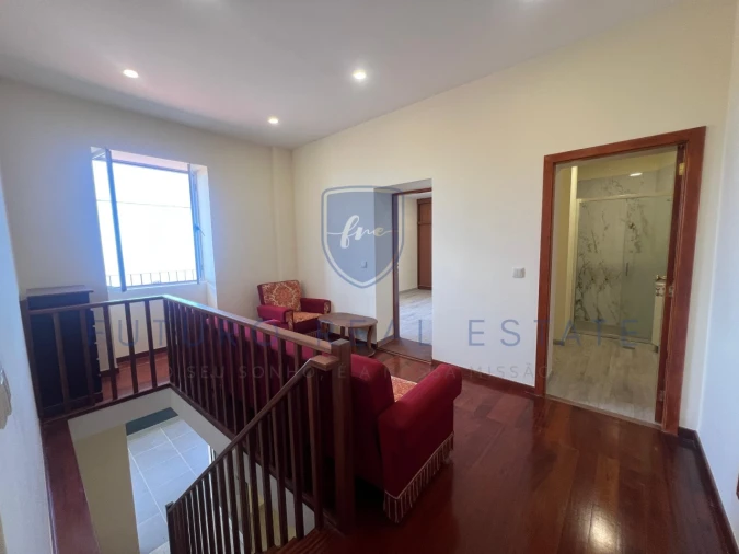 Moradia T3 para Venda em Fajã da Ovelha Foto 16