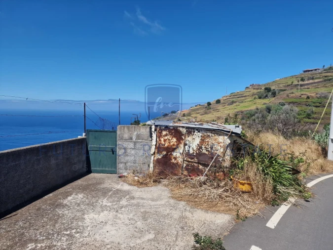Moradia T3 para Venda em Fajã da Ovelha Foto 40