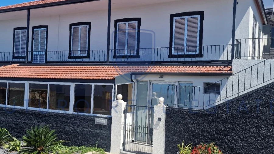 Moradia T3 para Venda em Fajã da Ovelha