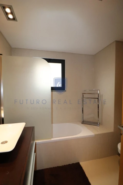 Apartamento T3 para Venda em Funchal (Santa Luzia)