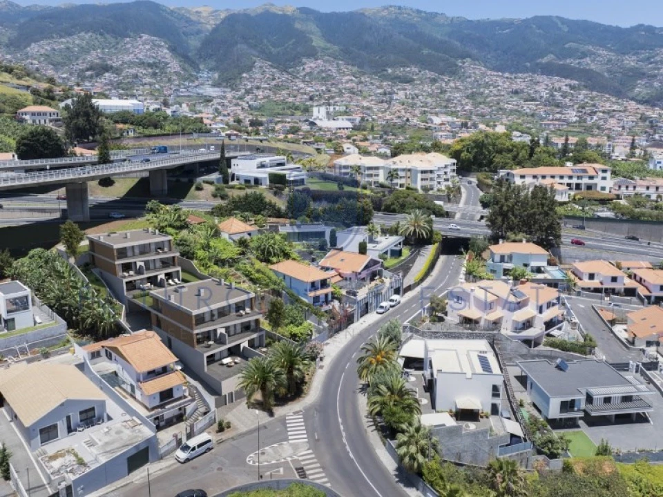 Apartamento T3 para Venda em São Martinho Foto 11