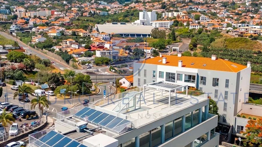 Escritório para Arrendamento em Santo Antonio