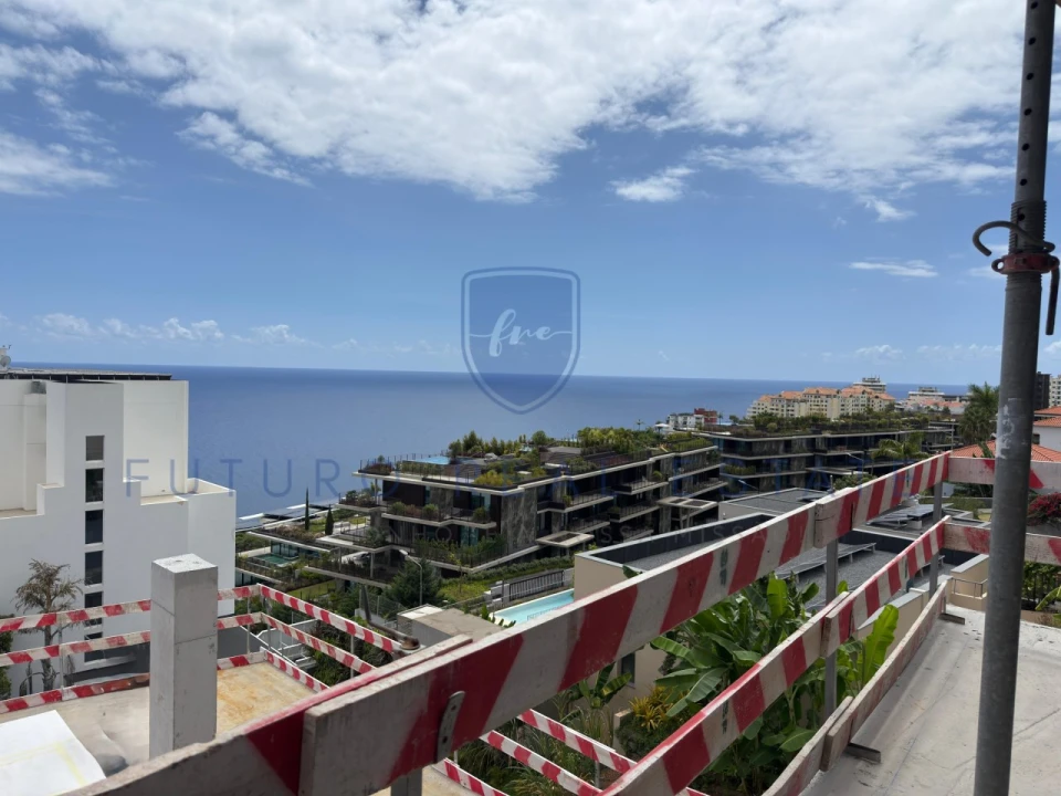 Apartamento T2 para Venda em São Martinho Foto 52