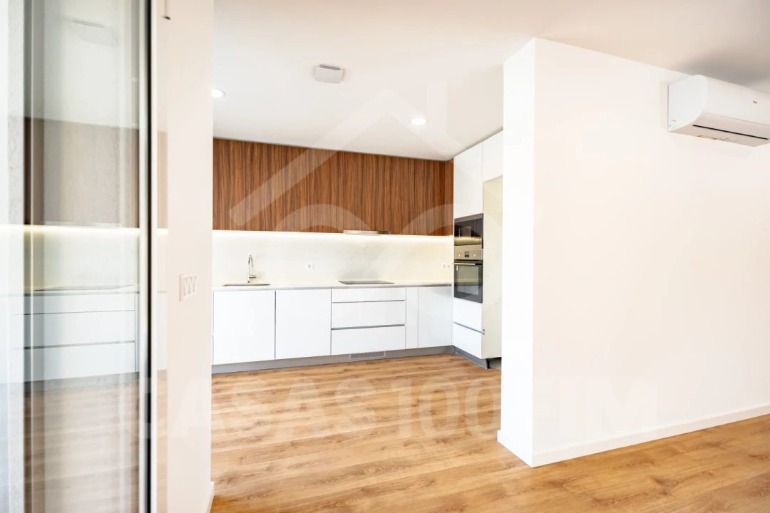 Apartamento T3 para Venda em Parceiros e Azoia Foto 4