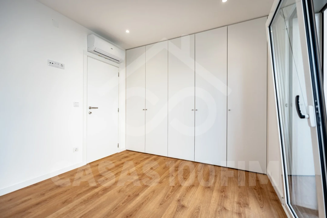 Apartamento T3 para Venda em Parceiros e Azoia Foto 10