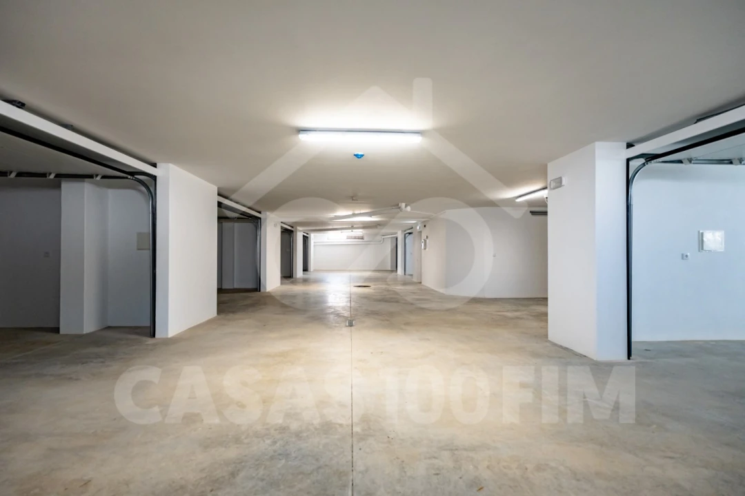 Apartamento T3 para Venda em Parceiros e Azoia Foto 14