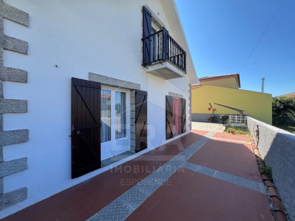 Moradia T3 para Venda em Antas Foto 6