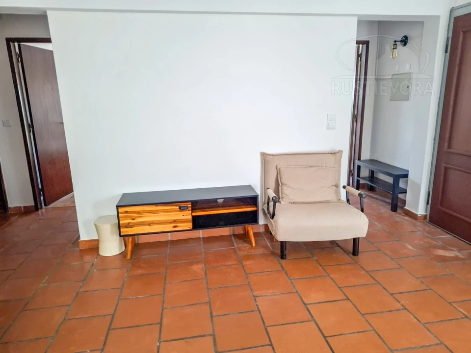 Apartamento T3 para Arrendamento em Bacelo e Senhora da Saúde Foto 7