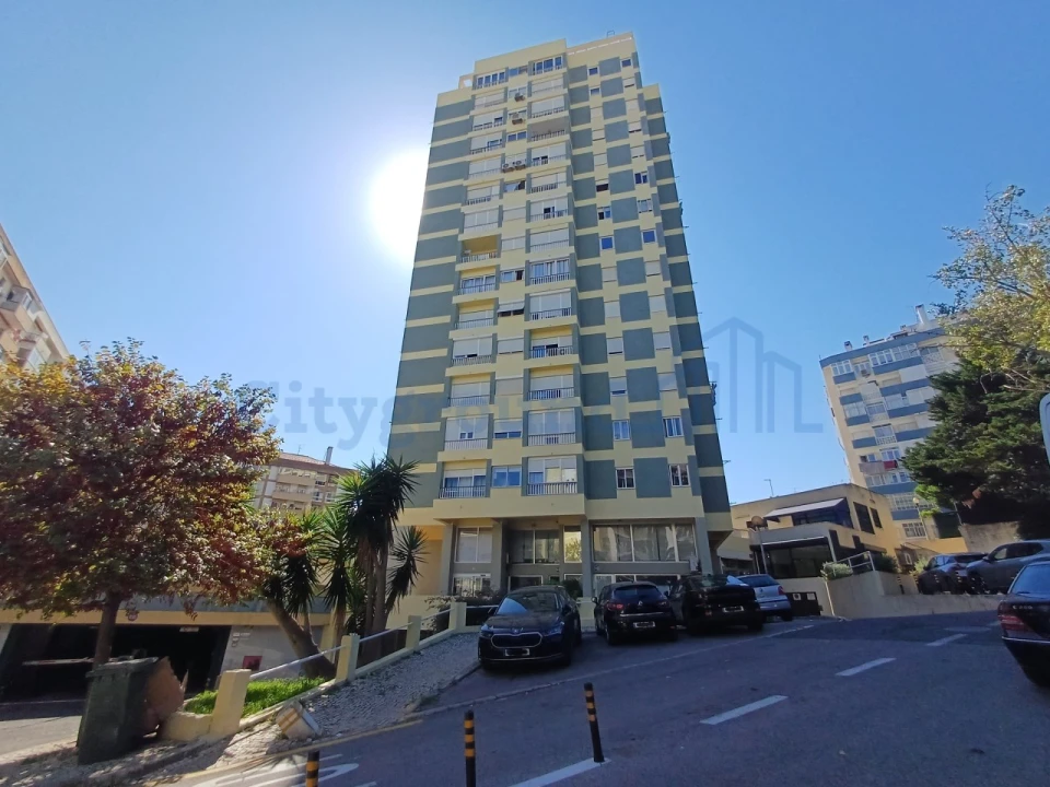 Apartamento T3 para Venda em Benfica Foto 30