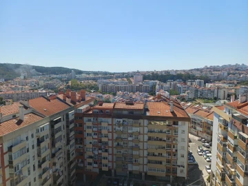 Apartamento T3 para Venda em Benfica