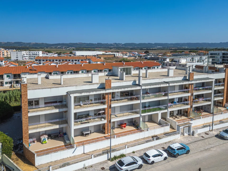 Apartamento T2 para Venda em São Martinho do Porto Foto 24