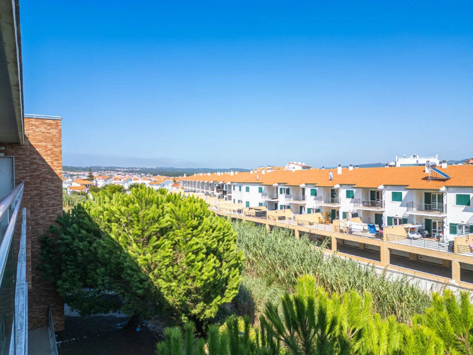 Apartamento T2 para Venda em São Martinho do Porto Foto 27