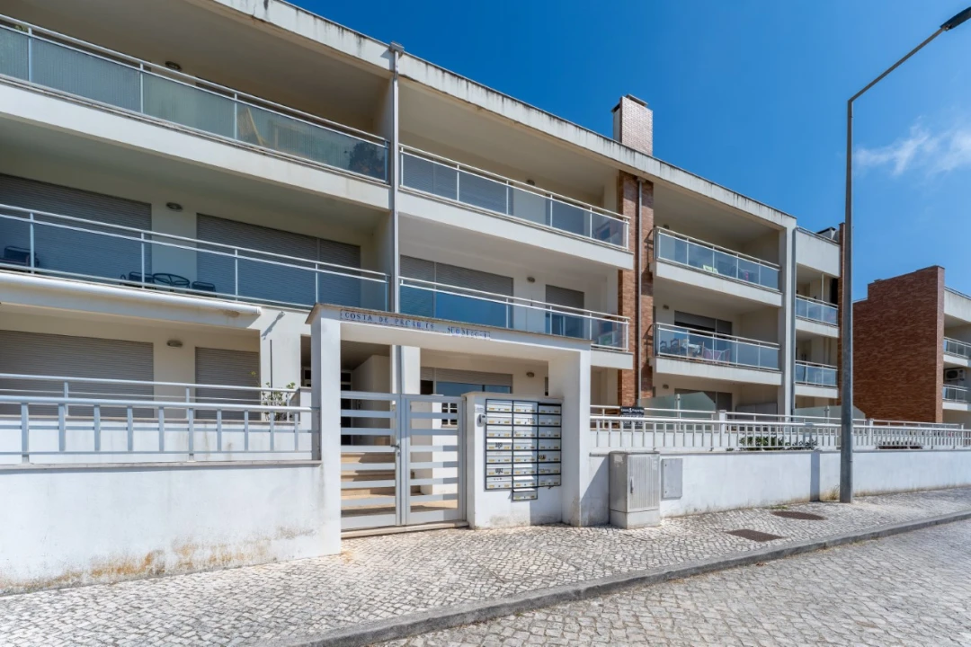Apartamento T2 para Venda em São Martinho do Porto Foto 22