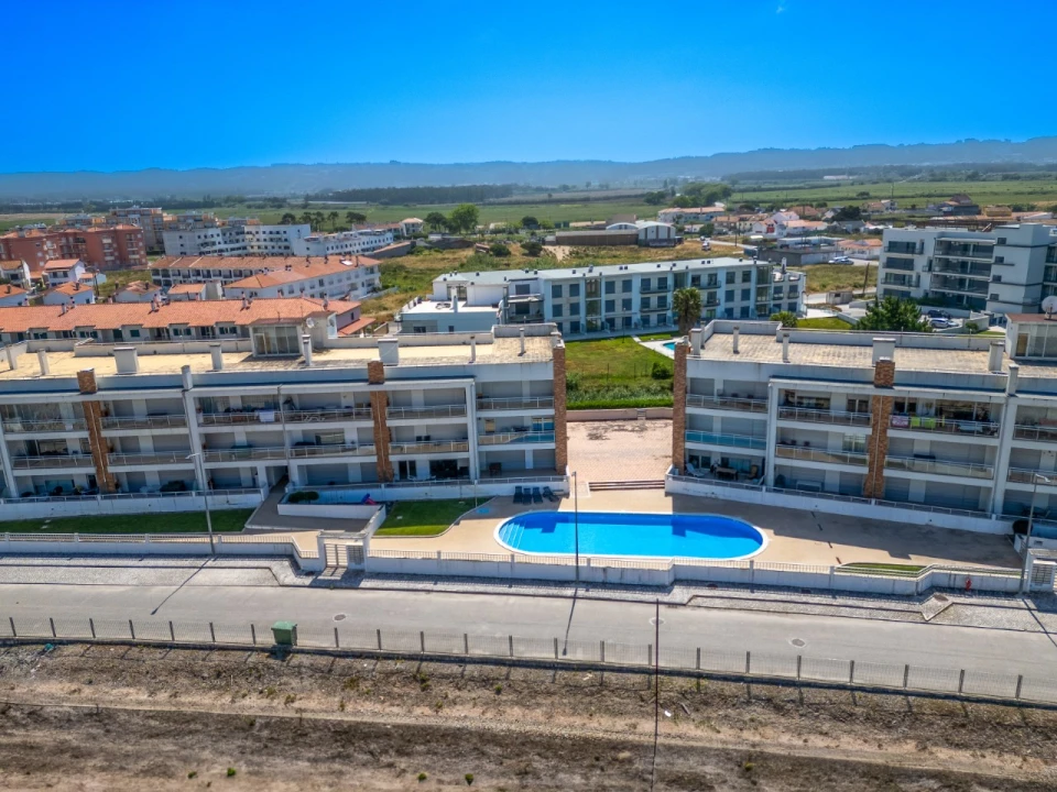 Apartamento T2 para Venda em São Martinho do Porto Foto 21