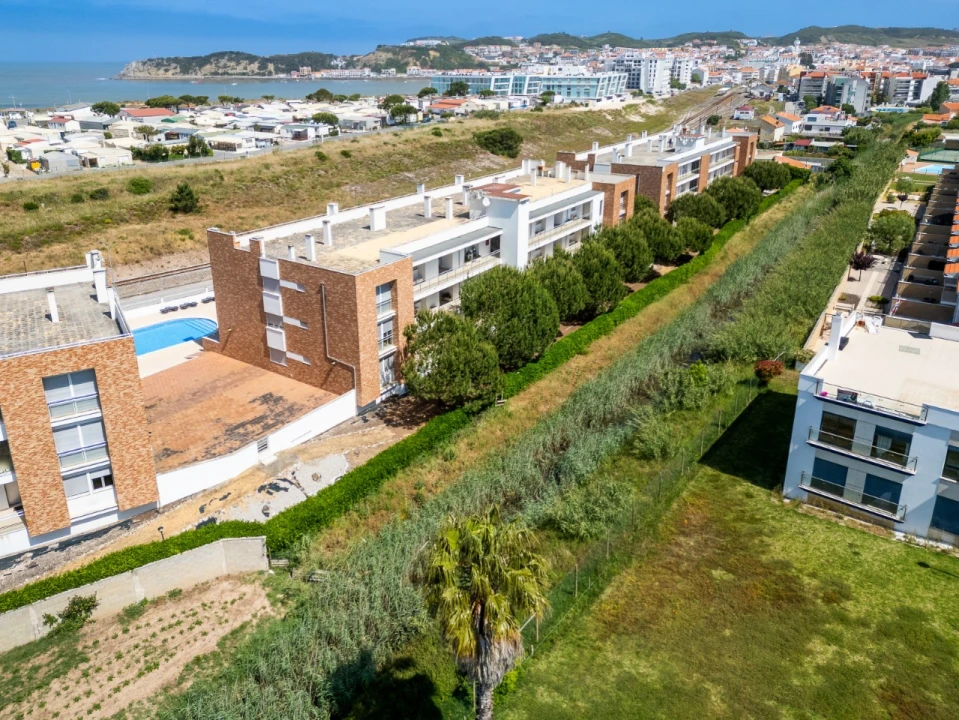 Apartamento T2 para Venda em São Martinho do Porto Foto 30