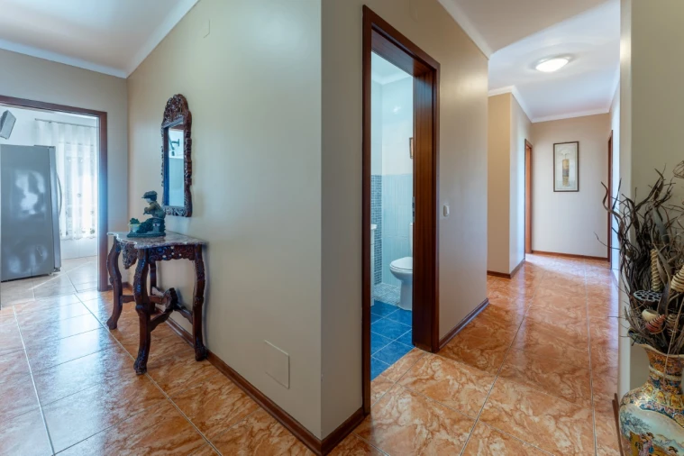 Apartamento T3 para Venda em Nazare Foto 11