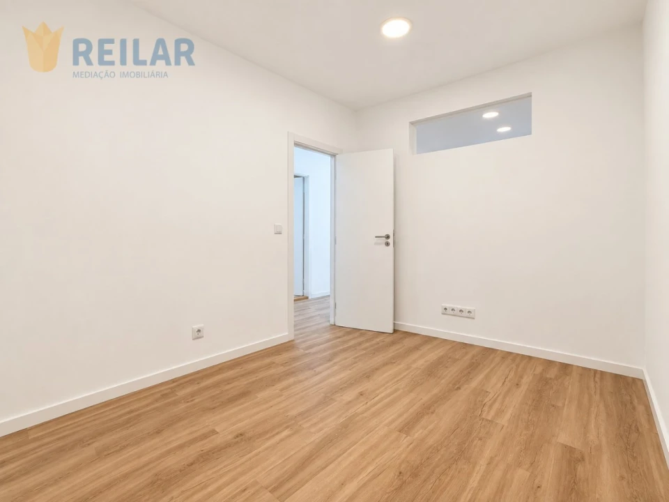 Apartamento T1 para Venda em Moscavide e Portela Foto 11