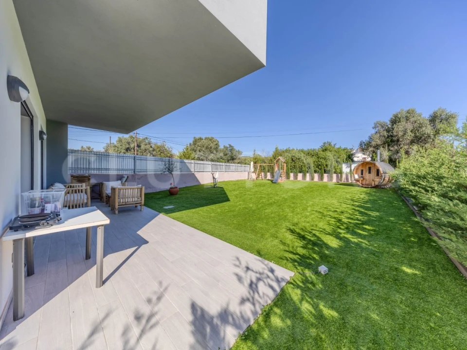 Quinta T4 para Venda em Santa Barbara de Nexe Foto 1