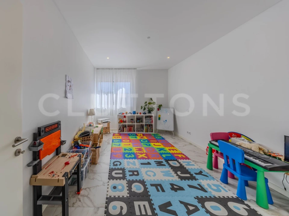 Quinta T4 para Venda em Santa Barbara de Nexe Foto 22