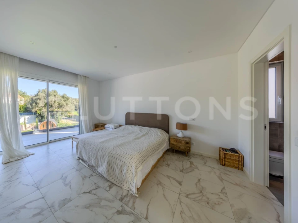 Quinta T4 para Venda em Santa Barbara de Nexe Foto 4