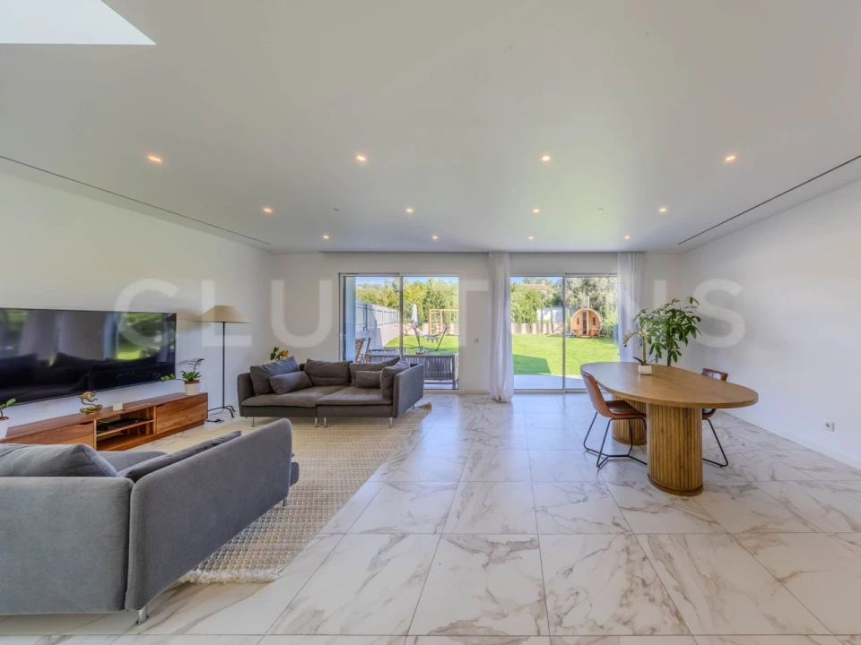 Quinta T4 para Venda em Santa Barbara de Nexe Foto 10